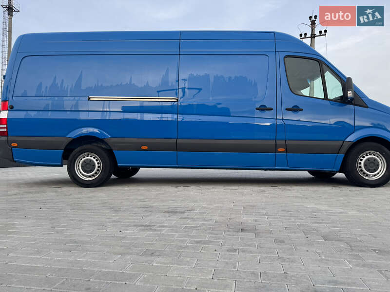 Грузовой фургон Mercedes-Benz Sprinter 2017 в Хусте