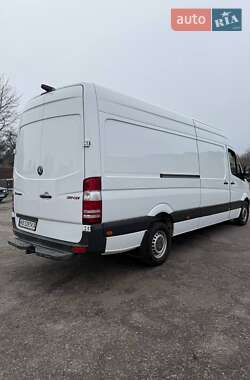 Грузовой фургон Mercedes-Benz Sprinter 2012 в 