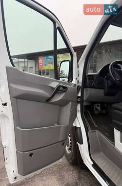 Грузовой фургон Mercedes-Benz Sprinter 2012 в 