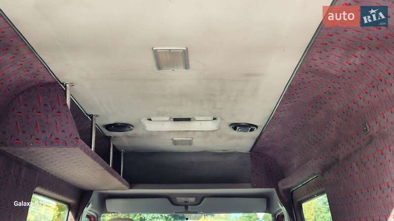 Вантажопасажирський фургон Mercedes-Benz Sprinter 2005 в Івано-Франківську