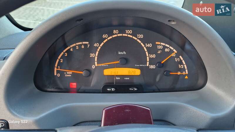 Вантажопасажирський фургон Mercedes-Benz Sprinter 2005 в Івано-Франківську