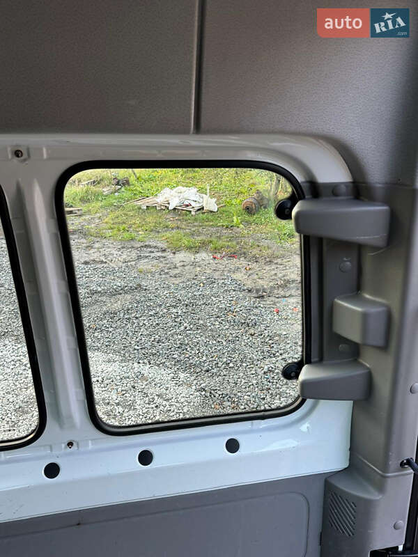 Грузопассажирский фургон Mercedes-Benz Sprinter 2010 в Недобоевцах фото 18 Грузопассажирский фургон Mercedes-Benz Sprinter 2010 в Недобоевцах