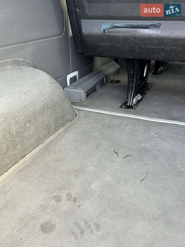 Грузопассажирский фургон Mercedes-Benz Sprinter 2010 в Недобоевцах фото 42 Грузопассажирский фургон Mercedes-Benz Sprinter 2010 в Недобоевцах