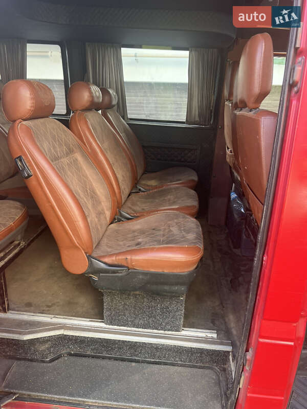 Вантажопасажирський фургон Mercedes-Benz Sprinter 2004 в Дніпрі фото 33 Вантажопасажирський фургон Mercedes-Benz Sprinter 2004 в Дніпрі