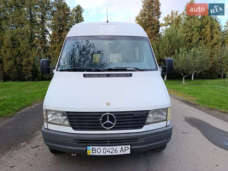 Вантажопасажирський фургон Mercedes-Benz Sprinter 1997 в Городенці