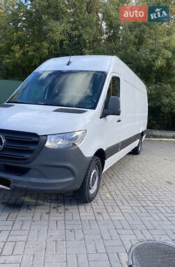 Грузовой фургон Mercedes-Benz Sprinter 2021 в 