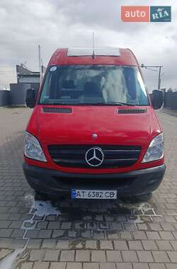 Грузовой фургон Mercedes-Benz Sprinter 2013 в Ивано-Франковске