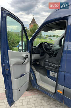 Грузовой фургон Mercedes-Benz Sprinter 2014 в  фото 24 Грузовой фургон Mercedes-Benz Sprinter 2014 в