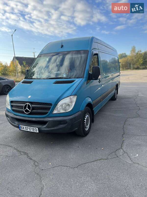 Грузовой фургон Mercedes-Benz Sprinter 2011 в Ярмолинцах фото Грузовой фургон Mercedes-Benz Sprinter 2011 в Ярмолинцах