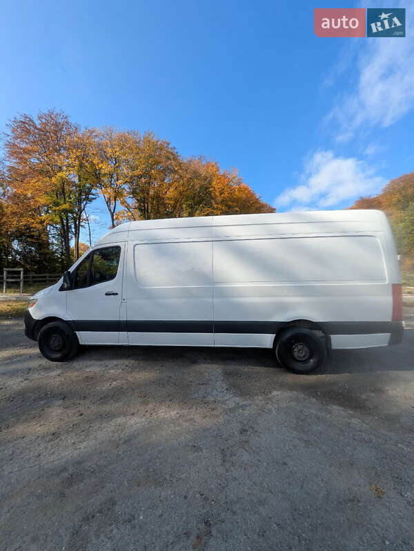 Грузовой фургон Mercedes-Benz Sprinter 2020 в Бережанах