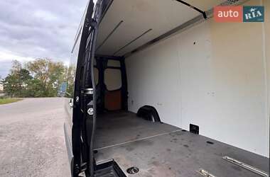 Грузопассажирский фургон Mercedes-Benz Sprinter 2016 в  фото 11 Грузопассажирский фургон Mercedes-Benz Sprinter 2016 в