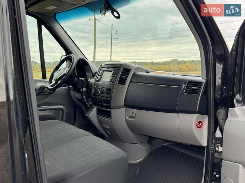 Грузопассажирский фургон Mercedes-Benz Sprinter 2016 в Ровно