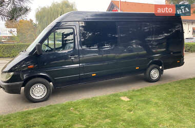 Грузовой фургон Mercedes-Benz Sprinter 2005 в 