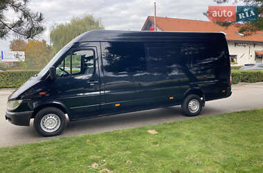 Грузовой фургон Mercedes-Benz Sprinter 2005 в 