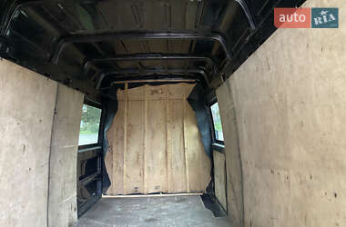 Грузовой фургон Mercedes-Benz Sprinter 2005 в 