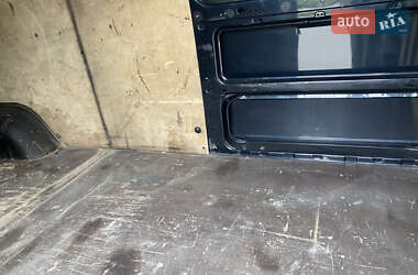 Грузовой фургон Mercedes-Benz Sprinter 2005 в 