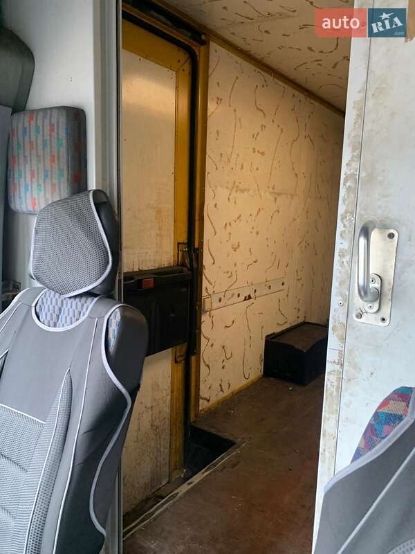 Грузовой фургон Mercedes-Benz Sprinter 2003 в Киеве фото 3 Грузовой фургон Mercedes-Benz Sprinter 2003 в Киеве