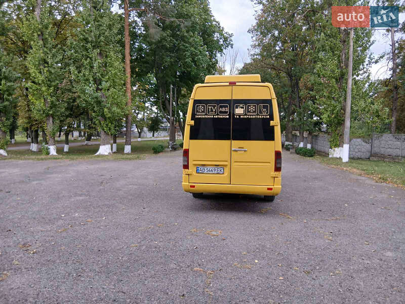 Микроавтобус Mercedes-Benz Sprinter 2004 в Черновцах