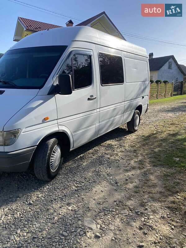 Микроавтобус грузовой (до 3,5т) Mercedes-Benz Sprinter 1998 в Черновцах