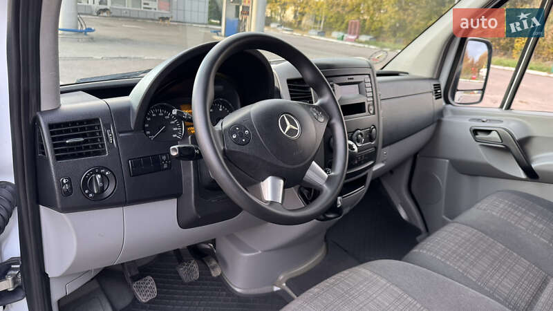 Грузовой фургон Mercedes-Benz Sprinter 2014 в Ровно