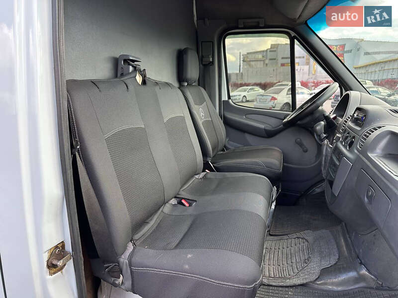 Вантажний фургон Mercedes-Benz Sprinter 2001 в Дніпрі фото 13 Вантажний фургон Mercedes-Benz Sprinter 2001 в Дніпрі