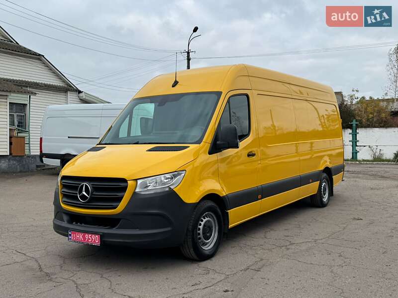 Вантажний фургон Mercedes-Benz Sprinter 2020 в Рівному фото 2 Вантажний фургон Mercedes-Benz Sprinter 2020 в Рівному