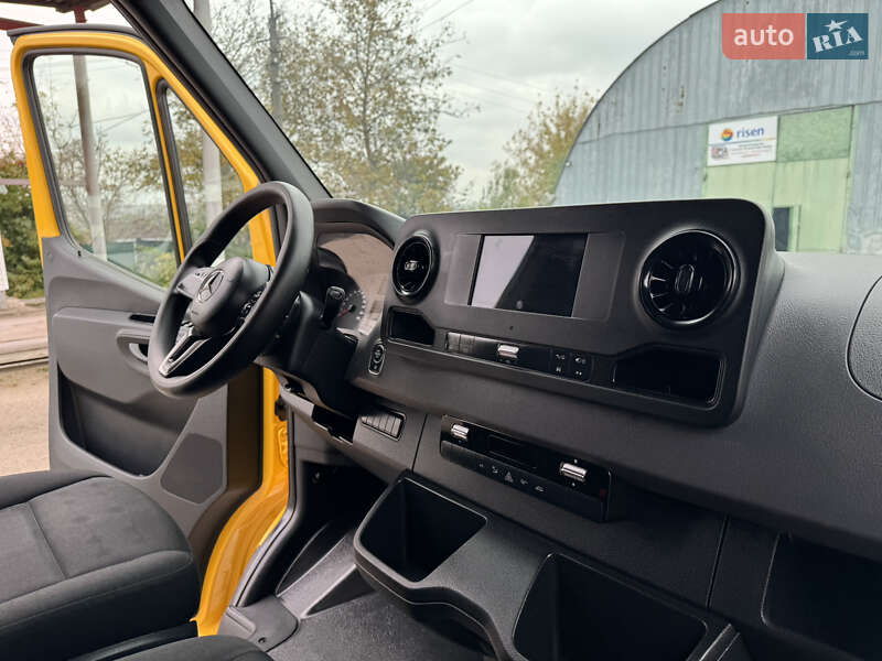 Вантажний фургон Mercedes-Benz Sprinter 2020 в Рівному фото 38 Вантажний фургон Mercedes-Benz Sprinter 2020 в Рівному