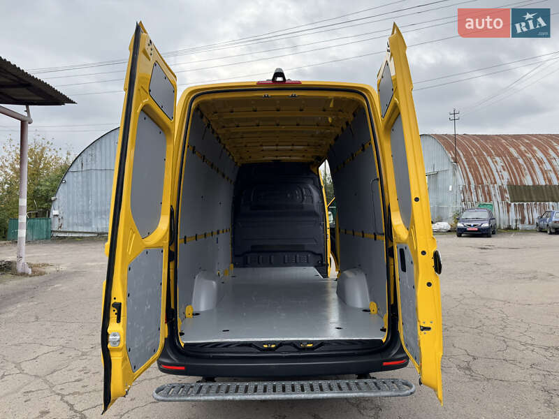 Вантажний фургон Mercedes-Benz Sprinter 2020 в Рівному фото 45 Вантажний фургон Mercedes-Benz Sprinter 2020 в Рівному