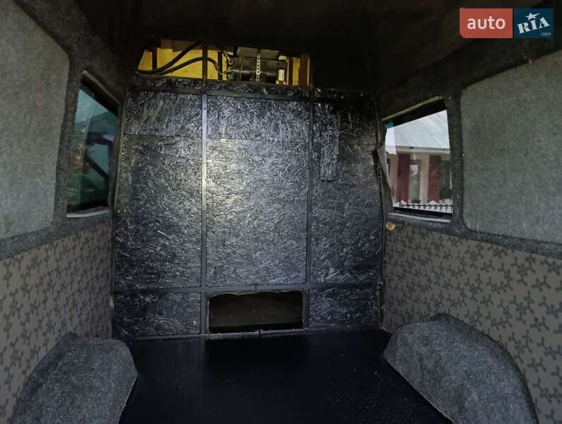 Микроавтобус Mercedes-Benz Sprinter 2005 в Стрые