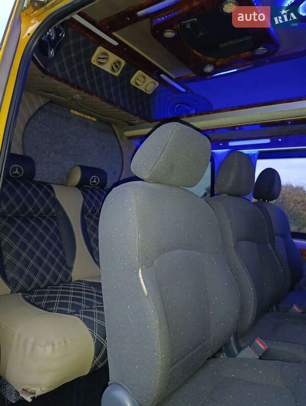 Микроавтобус Mercedes-Benz Sprinter 2005 в Стрые