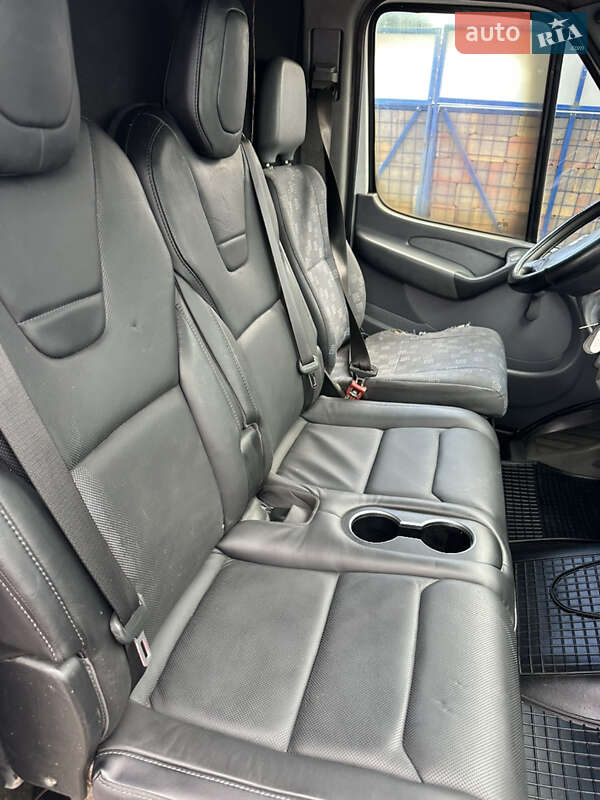 Грузовой фургон Mercedes-Benz Sprinter 2005 в Полтаве фото 9 Грузовой фургон Mercedes-Benz Sprinter 2005 в Полтаве