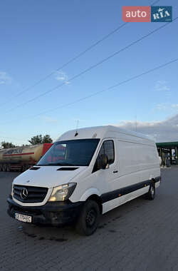 Грузовой фургон Mercedes-Benz Sprinter 2014 в  фото 2 Грузовой фургон Mercedes-Benz Sprinter 2014 в