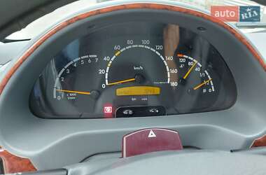 Микроавтобус Mercedes-Benz Sprinter 2005 в  фото 12 Микроавтобус Mercedes-Benz Sprinter 2005 в
