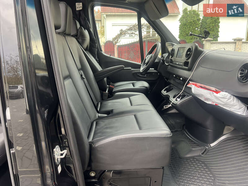 Микроавтобус Mercedes-Benz Sprinter 2021 в Сваляве фото 39 Микроавтобус Mercedes-Benz Sprinter 2021 в Сваляве