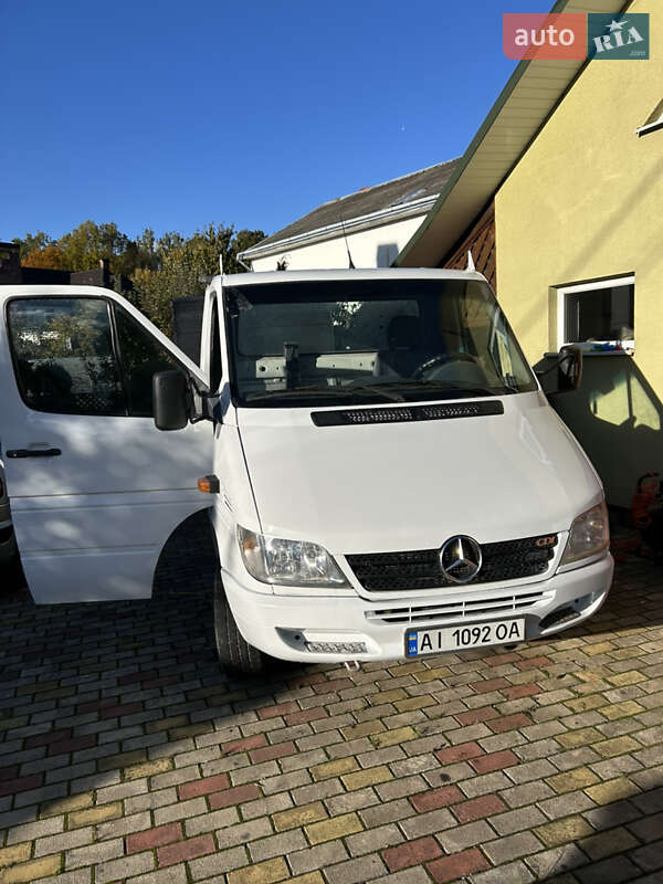 Борт Mercedes-Benz Sprinter 2004 в  фото Борт Mercedes-Benz Sprinter 2004 в