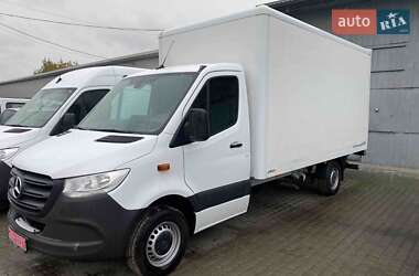 Грузовой фургон Mercedes-Benz Sprinter 2021 в 