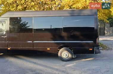 Микроавтобус Mercedes-Benz Sprinter 2002 в  фото 3 Микроавтобус Mercedes-Benz Sprinter 2002 в