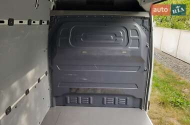 Вантажний фургон Mercedes-Benz Sprinter 2012 в  фото 10 Вантажний фургон Mercedes-Benz Sprinter 2012 в
