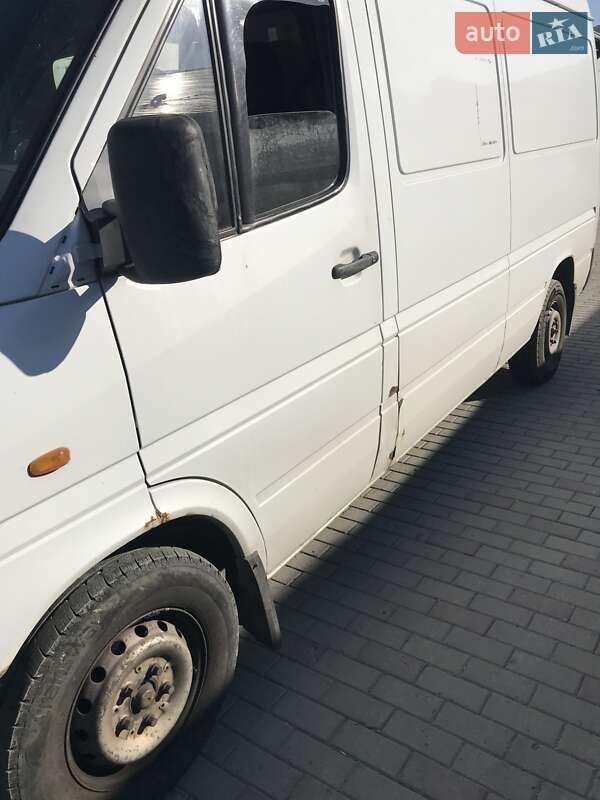Mercedes-Benz Sprinter 2002