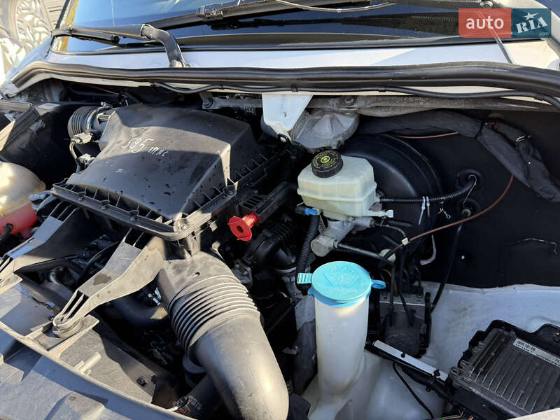 Микроавтобус Mercedes-Benz Sprinter 2016 в Дубовом фото 18 Микроавтобус Mercedes-Benz Sprinter 2016 в Дубовом