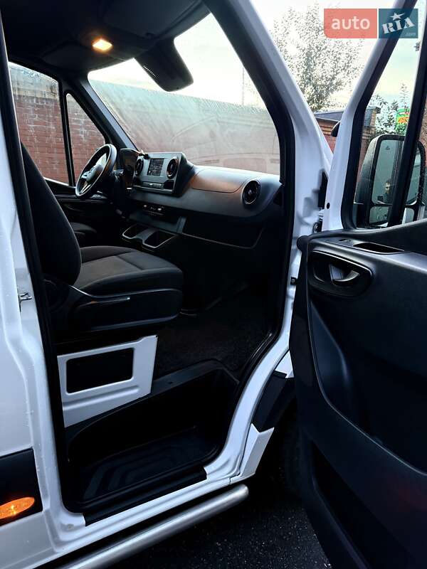 Вантажний фургон Mercedes-Benz Sprinter 2020 в Києві фото 37 Вантажний фургон Mercedes-Benz Sprinter 2020 в Києві