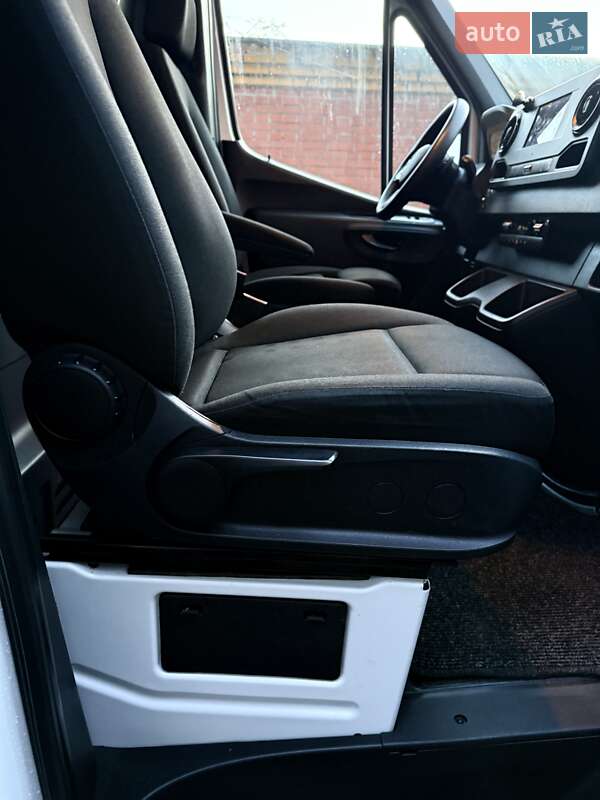 Вантажний фургон Mercedes-Benz Sprinter 2020 в Києві фото 41 Вантажний фургон Mercedes-Benz Sprinter 2020 в Києві