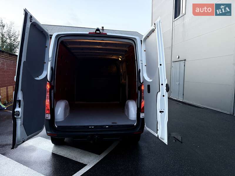 Вантажний фургон Mercedes-Benz Sprinter 2020 в Києві фото 47 Вантажний фургон Mercedes-Benz Sprinter 2020 в Києві