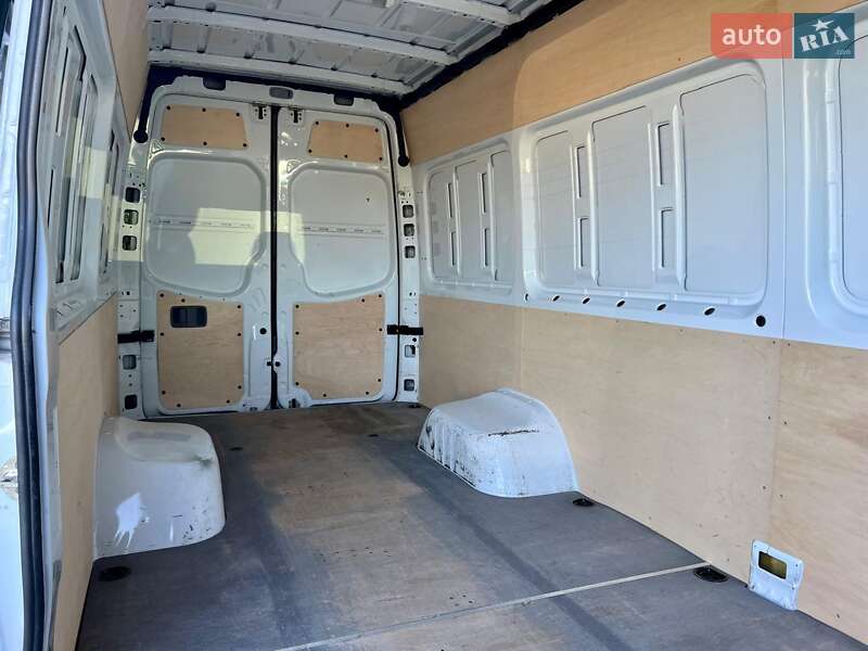 Вантажний фургон Mercedes-Benz Sprinter 2016 в Нововолинську