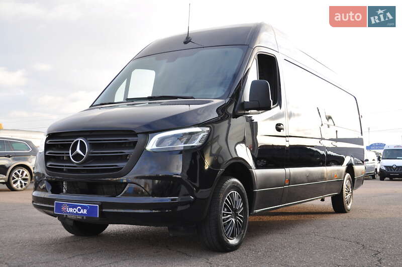 Грузовой фургон Mercedes-Benz Sprinter 2022 в  фото Грузовой фургон Mercedes-Benz Sprinter 2022 в