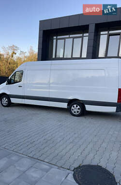 Грузовой фургон Mercedes-Benz Sprinter 2020 в 