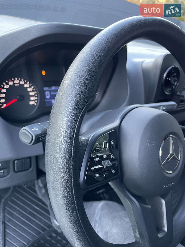 Грузовой фургон Mercedes-Benz Sprinter 2020 в Черновцах