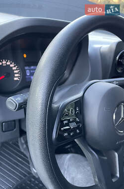 Грузовой фургон Mercedes-Benz Sprinter 2020 в 
