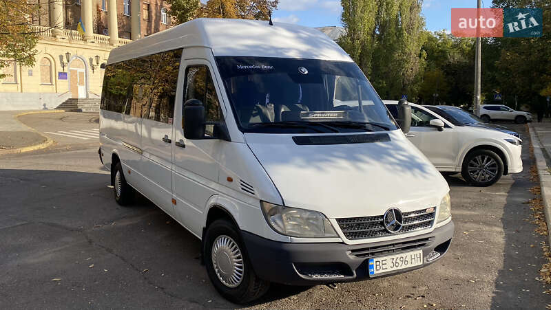 Mercedes-Benz Sprinter 2000
