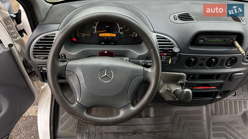 Вантажопасажирський фургон Mercedes-Benz Sprinter 2002 в Харкові фото 10 Вантажопасажирський фургон Mercedes-Benz Sprinter 2002 в Харкові